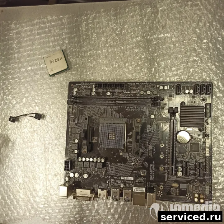 Материнская плата GigaByte GA-A320M-H