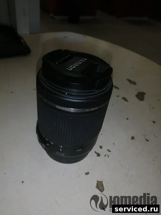 Объектив Tamron B018