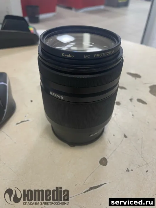 Объектив Sony SAL18250