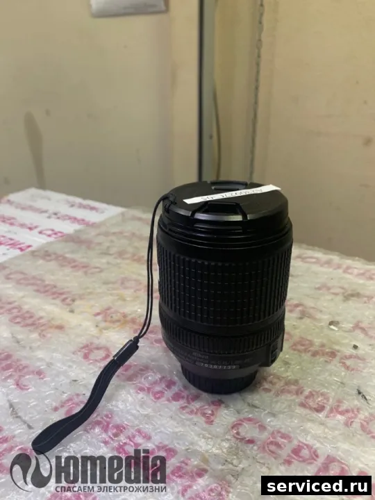 Объектив Nikon