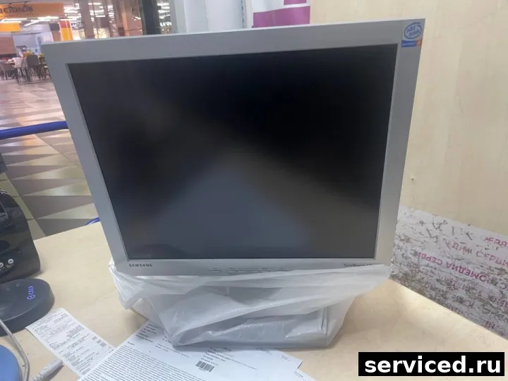 LCD монитор 17-19" Samsung 172T S