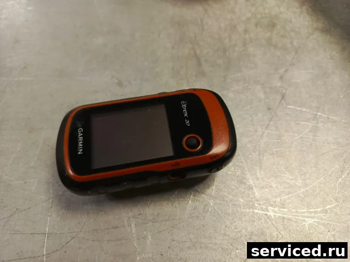 Навигатор Garmin ETREX 20