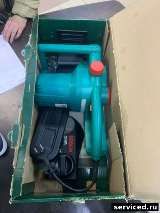 Электропила Bosch 3 600 H34 400